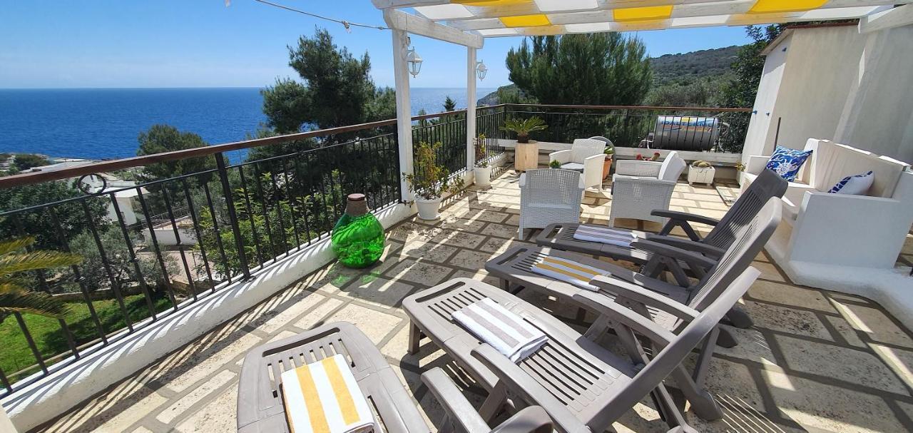 Casa Vacanze "Il Carrubo" Gagliano del Capo Exterior photo
