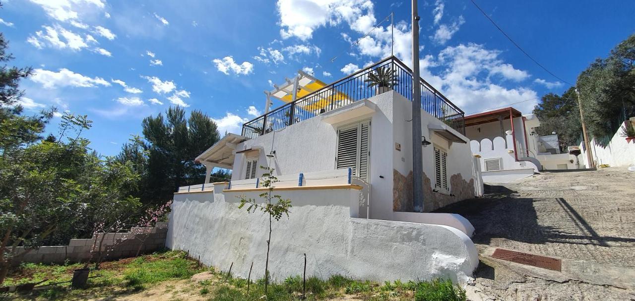 Casa Vacanze "Il Carrubo" Gagliano del Capo Exterior photo