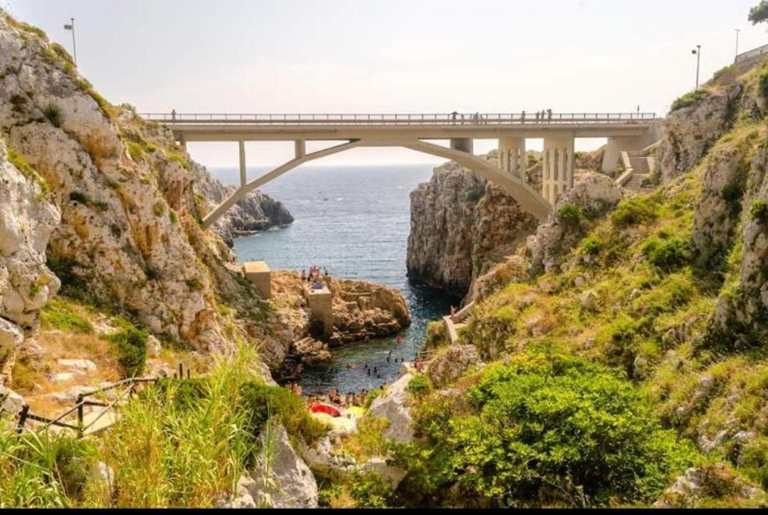 Casa Vacanze "Il Carrubo" Gagliano del Capo Exterior photo